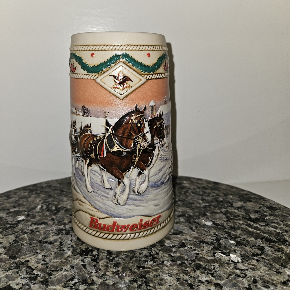 1996 Budweiser Holiday Stein American Homestead Collectible Beer Mug Clydesdales